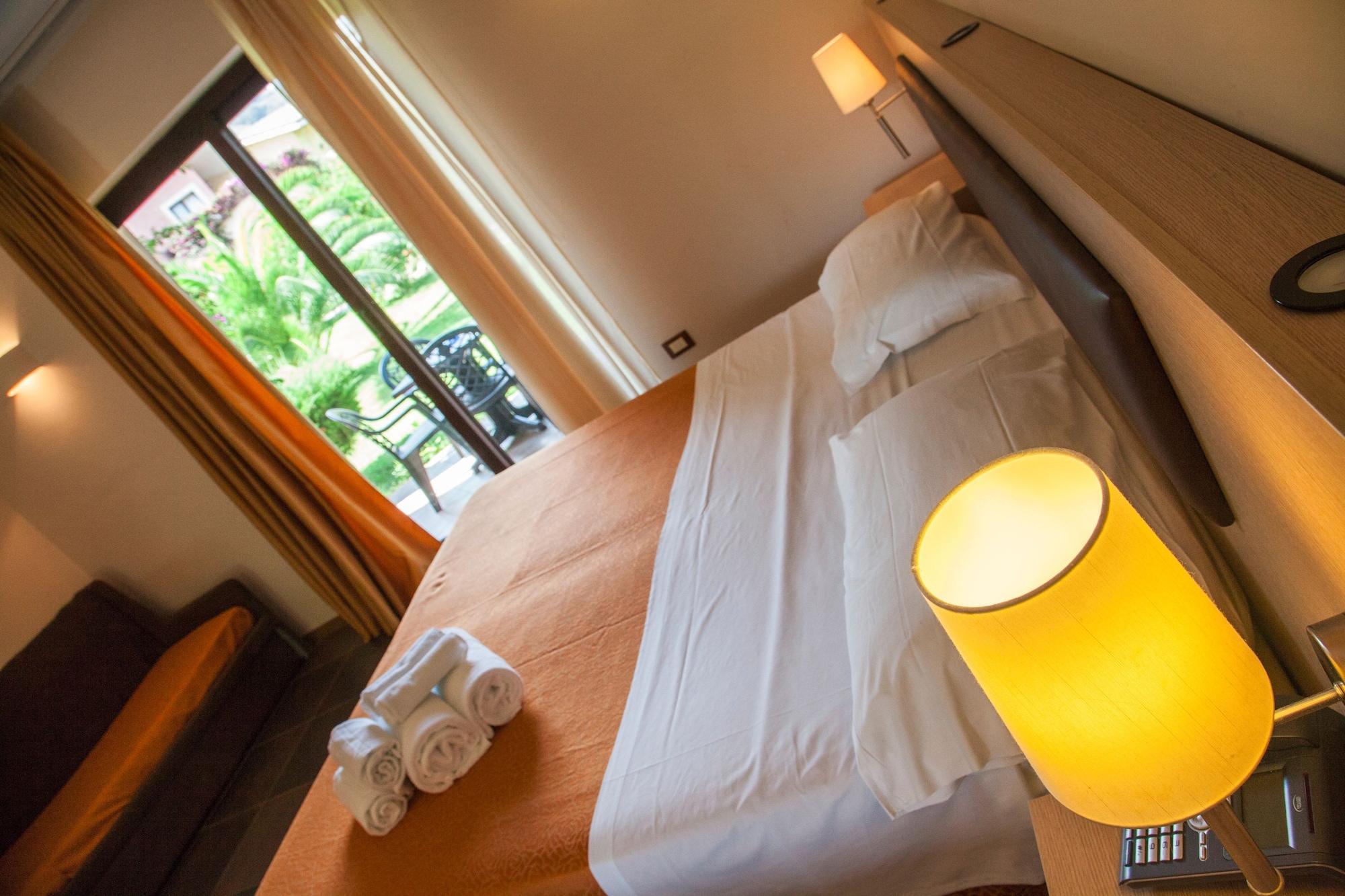 Bv Borgo Del Principe Hotel Zambrone Buitenkant foto