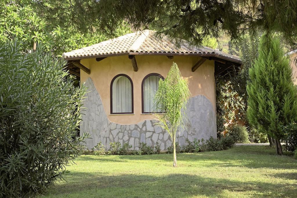 Bv Borgo Del Principe Hotel Zambrone Buitenkant foto